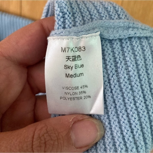 Stylish Open Shoulder Sweater - Large - Picture 3 of 3